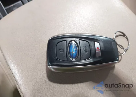 2017 Subaru Outback 3.6R Limited z USA, uszkodzony, nr VIN 4S4BSENC3H3440769